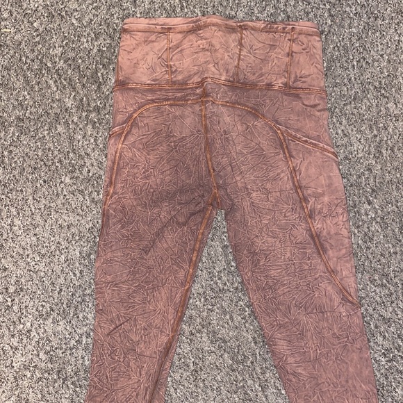 Lululemon leggings - Picture 3 of 4